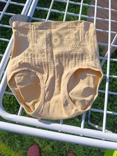 Bauchweg Miederhose Gr. M/L Neu