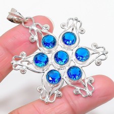 Handgefertigter blauer