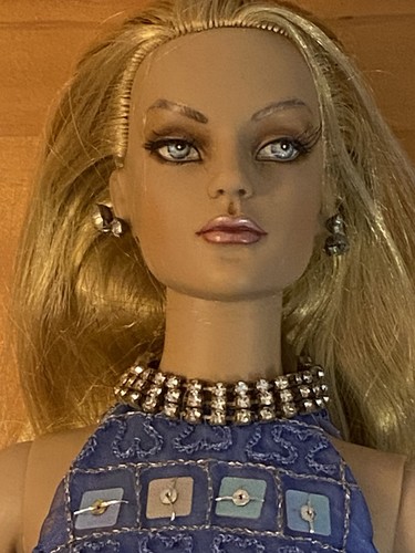 Robert tonner 2003 in - tonner,