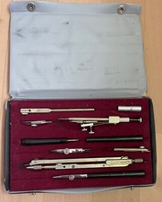 Zirkelkasten DDR, Marke unbekannt, sieht aus wie Richter