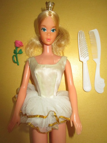 B168 vintage ballerina barbie - b168)vintage,