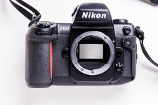 Nikon F100 35mm Film Camera