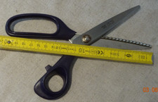 Zickzack Schere Zackenschere Stoffschere KAI 5350 Japan gebraucht K10