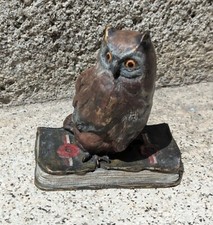 seltener Bronze Eule auf Buch