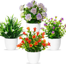 Künstliche Pflanzen mit Topf