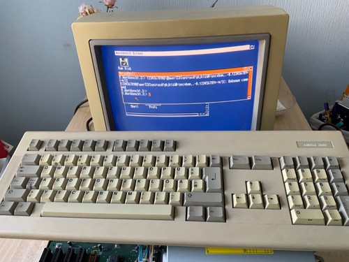Tastatur mit roten tasten - mit,
