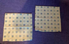 2 Sofa-Kissenbezüge, grün kariert, ca. 38 x 37,5 cm mit Reißverschluß, gebraucht