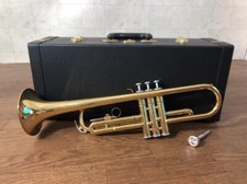 YAMAHA YTR-1335 Bb Trompete gebraucht mit Hartschalenkoffer Musikinstrument a...