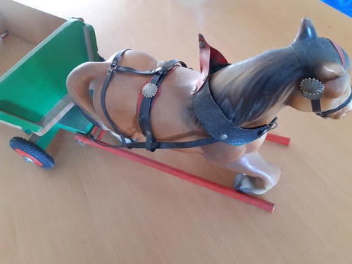 Steha pferd auf rollen mit - steha,