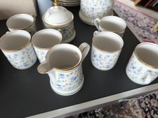 Geschirr Set Blumenmuster