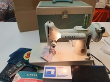 Vintage  Singer Featherweight 221K Nähmaschine , 110-120V