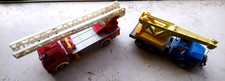 Feuerwehrauto und krahnwagen - feuerwehrauto,