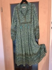 Wunderschönes SPELL & THE