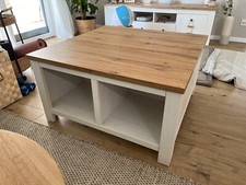 Wohnzimmertisch Landhausstil 1m x 1m mit Stauraum