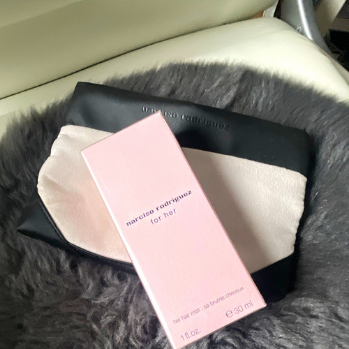 Narciso rodriguez for - her, hair
