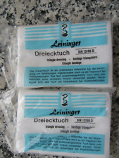 2 Dreiecktücher aus Verbandskasten alt ev. Vliesstoff 96x96x136cm