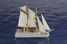 Tropic Rover (Katamaran) Hersteller  Frisia 110  ,1:1250 Schiffsmodell