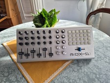 Machinewerks CS-X51 MIDI Controller – gut erhaltener Zustand, inkl. Editor Soft.