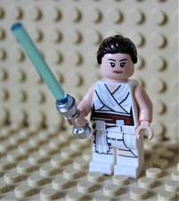 LEGO ® STAR WARS FIGUR REY