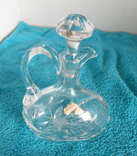 Kleine Kristallkaraffe, Likörkaraffe aus Bleikristall mit Stöpsel