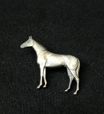 Schöne Kenart Pferdebrosche Pferd stehend Reiter England Vintage