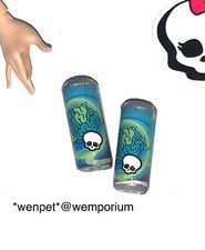 Monster High Doll Ersatzteile Gil + Deuce Twin Pack Spiel Nacht 2x Getränkedosen