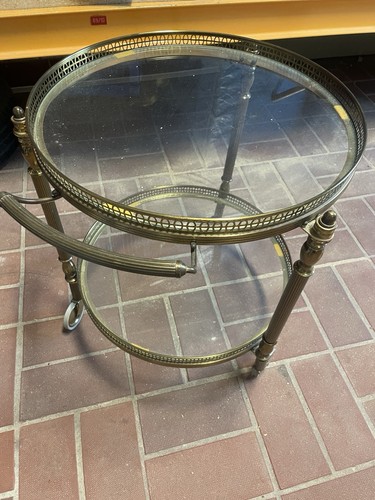 Antiker servierwagen rund aus - antiker,