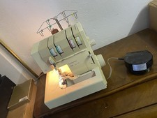 Pfaff Hobbylock 788 Overlock-Nähmaschine
