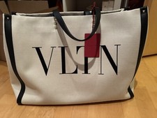 Valentino Garavani VLTN