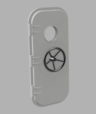 Türe mit Drehrad und Bullauge