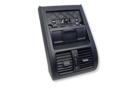 Passat 357 rear air vent - rear,