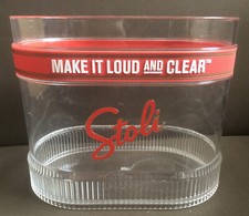 Stoli Vodka Flaschenkühler für Eis