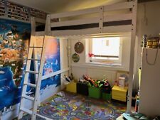 Hochbettgestell, Massivholz, weiß, 140x200 cm mit Matratze.