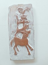 Wandkachel Relief unbekannte Majolika? Handarbeit ' Bremer Stadtmusikanten ' gez