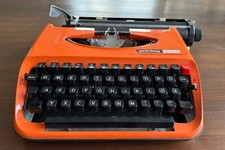 Privileg 300T orange Vintage Deko Reiseschreibmaschine TOP