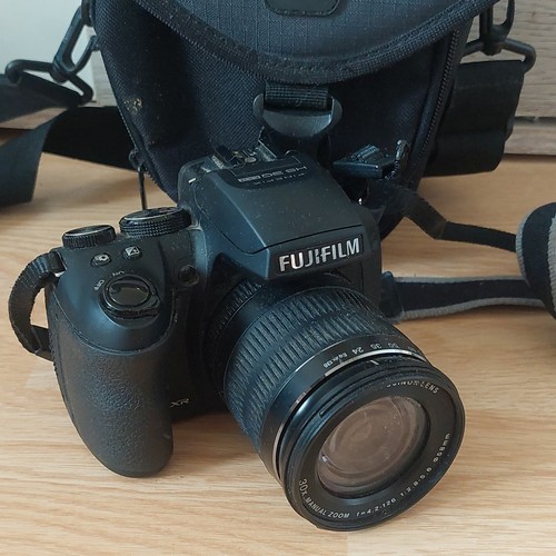 Fujifilm finepix hs30exr - fujifilm,