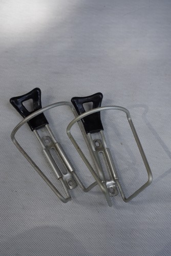 Vintage reg bottle cage set - reg,