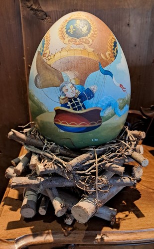 Kunstvoll bemaltes holz im - kunstvoll,