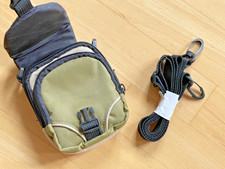 Neu Umhänge Tasche klein Schnapp Verschluss Gürtel Tasche 2 RV Fächer Khaki top