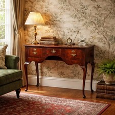 Antiker Schreibtisch