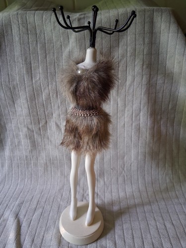 Schmuckständer puppe - schmuckständer,