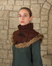 Nimue gefütterter Kragen