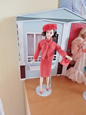 tolles Barbie OOAK "Wildlederkostüm" rot