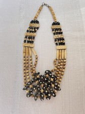 Alte Kette aus  Knochen/ Bein- 4-lagig /52cm Länge- Rarität !