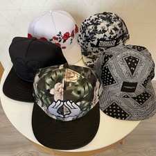 Wie Neu 5 Base Cape Trucker Cayler & Sons SnapBack Schwarz Weiß Bestickt