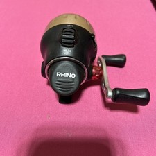 Vintage ZEBCO RED RHINO RSC3