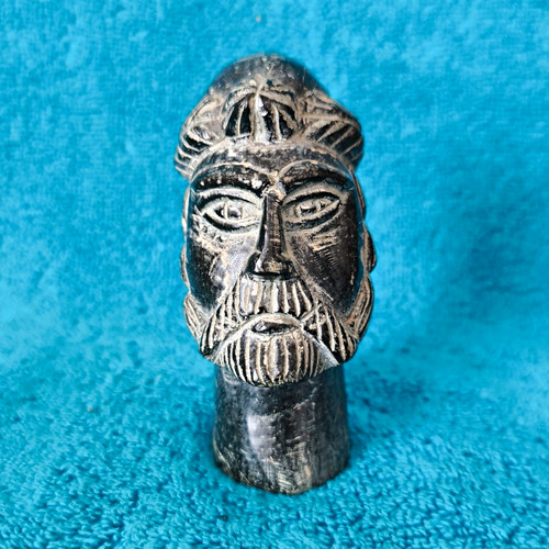 Mann kopf figur aus stein - figur,