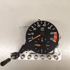 Mercedes W201 Drehzahlmesser