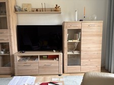 Schrankwand  gut erhalten/Mediawand umständehalber zu verkaufen.