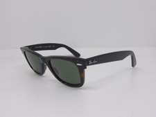 Ray-Ban Wayfarer RB 2140 902